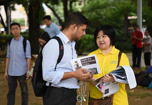 2016-4-24-minghui-falun-gong-singapore-06--ss.jpg