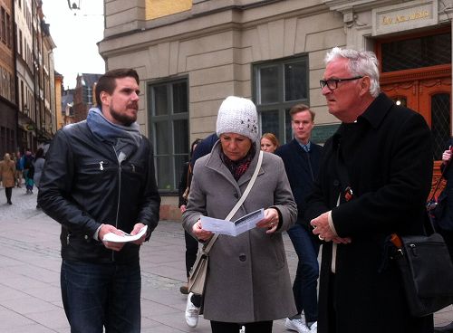 2016-4-24-minghui-falun-gong-sweden-05--ss.jpg