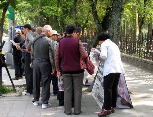 2016-4-7-minghui-falun-gong-taiwan-05--ss.jpg