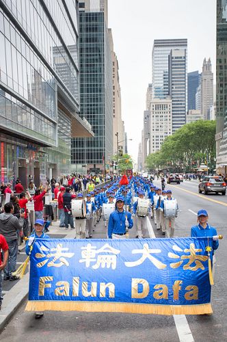 2016-5-19-minghui-newyork-grand-parade-01--ss.jpg