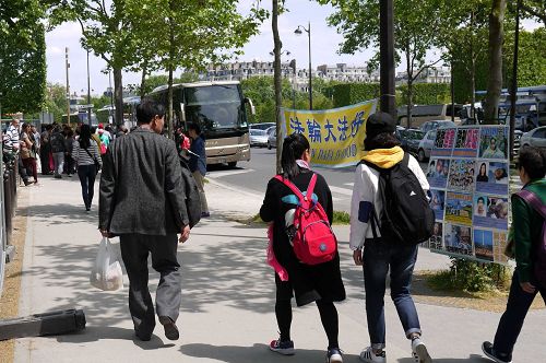 2016-5-23-minghui-falun-gong-paris-04--ss.jpg