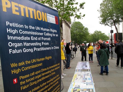 2016-5-24-minghui-falun-gong-london-01--ss.jpg