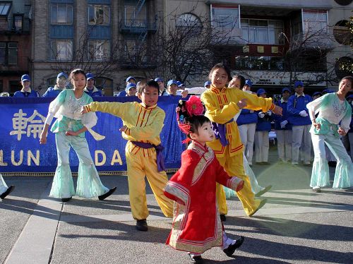 2016-5-3-minghui-falun-gong-sanfrancisco-interview-02--ss.jpg