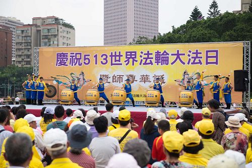 2016-5-3-minghui-falun-gong-taibei-15--ss.jpg