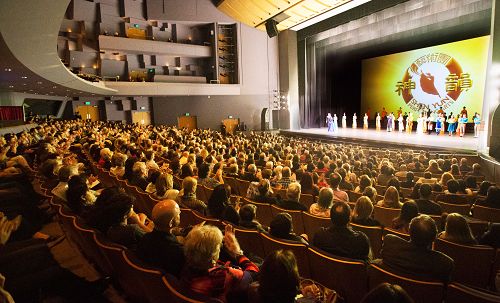 2016-5-5-minghui-shenyun-losangeles-02--ss.jpg