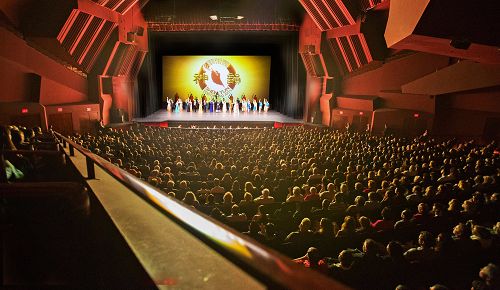 2016-5-5-minghui-shenyun-losangeles-04--ss.jpg