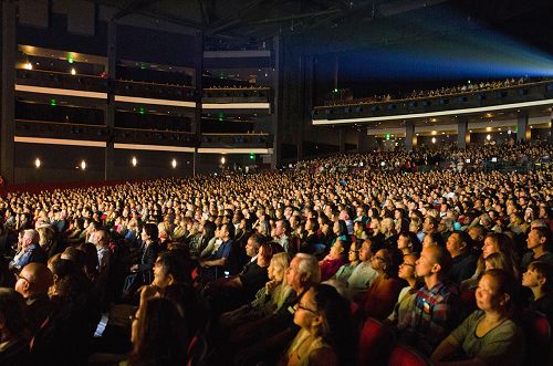 2016-5-5-minghui-shenyun-losangeles-06--ss.jpg