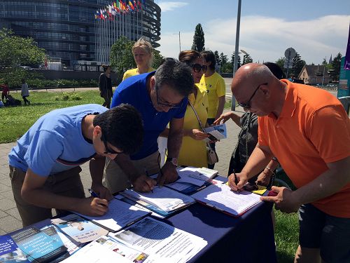 2016-6-10-minghui-falun-gong-europe-02--ss.jpg