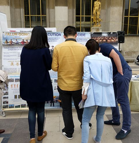 2016-6-7-minghui-falun-gong-paris-03--ss.jpg