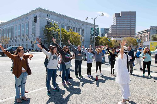 2016-7-16-minghui-sanfrancisco-parade-rally-04--ss.jpg