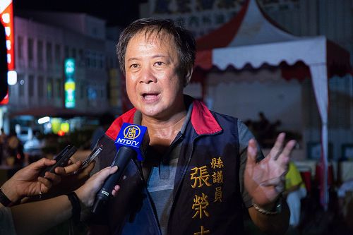 图9：屏东县议员张荣志呼吁国际最高法庭能尽速将活摘首恶江泽民绳之以法。