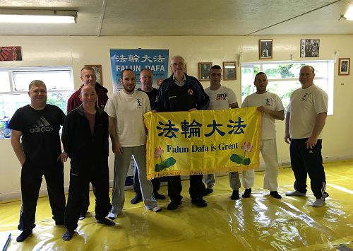 2016-7-31-minghui-falun-gong-ireland-04--ss.jpg