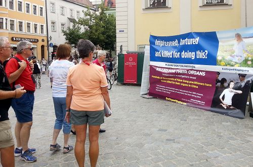 2016-8-10-minghui-falun-gong-germany-01--ss.jpg