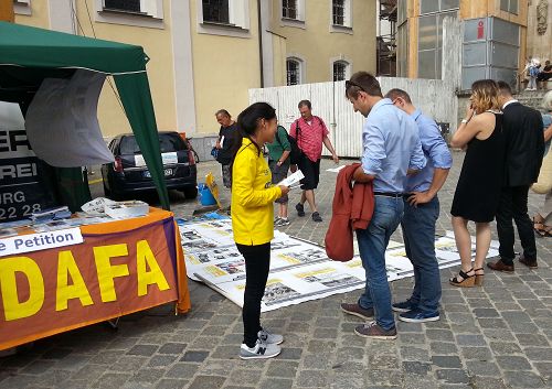 2016-8-10-minghui-falun-gong-germany-02--ss.jpg