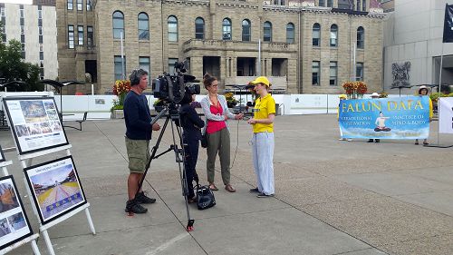 2016-8-23-minghui-falun-gong-calgary-03--ss.jpg