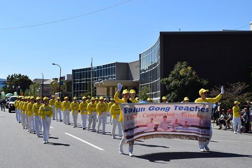 2016-8-8-penticton_parade_01--ss.jpg