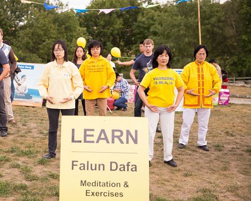 2016-9-19-minghui-falun-gong-upnewyork-02--ss.jpg