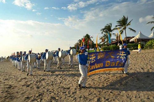 2016-9-2-minghui-falun-gong-indonesia-03--ss.jpg