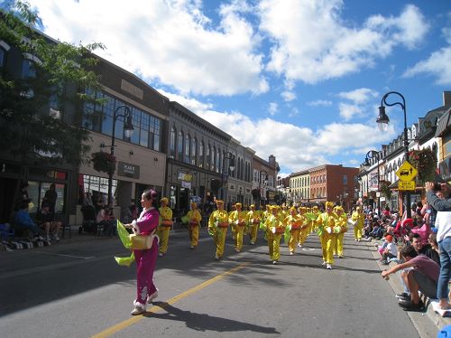 2016-9-25-minghui-falun-gong-niagara-03--ss.jpg