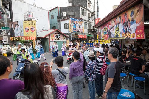 2017-1-2-minghui-falun-gong-taiwan-pingdong-05--ss.jpg