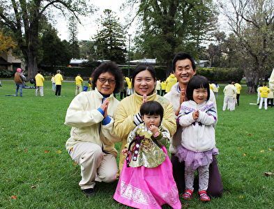 2017-1-3-minghui-falun-gong-melbourne-05--ss.jpg