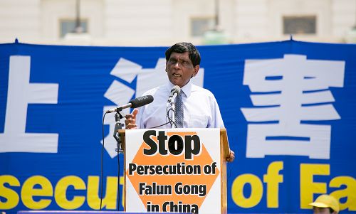 2017-7-21-minghui-falun-gong-dc720-12--ss.jpg