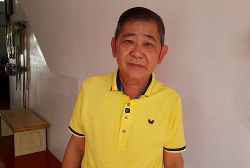 '图5:当地居民陈盛发先生谴责江泽民滥权迫害法轮功。'