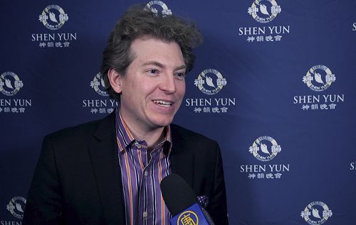 图6:阿肯色交响乐团音乐总监兼指挥Philip Mann先生盛赞神韵演出美丽非凡,令人回味无穷,音乐家们的现场表演“实在惊人,是最高级的。”