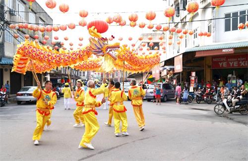 2018-3-1-malaysia-cny-parade_02--ss.jpg