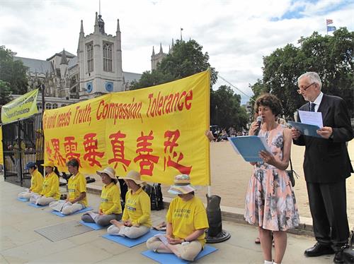 2018-7-18-london-palace-of-westminster_04--ss.jpg