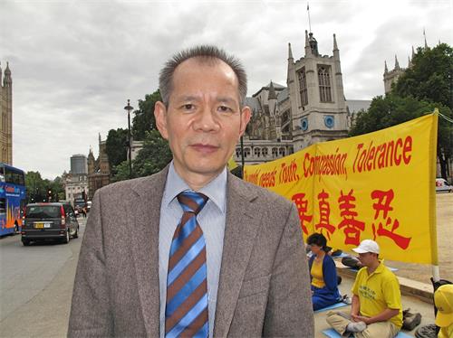 2018-7-18-london-palace-of-westminster_07--ss.jpg