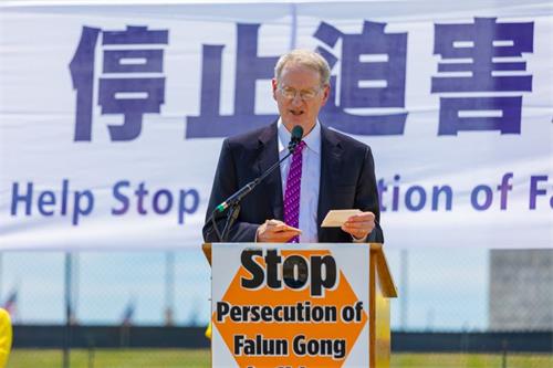 '图8:华盛顿天主教慈善庇护所(Catholic?Charities?of?Washington)资深律师大卫·克利夫兰(David?Cleveland)'