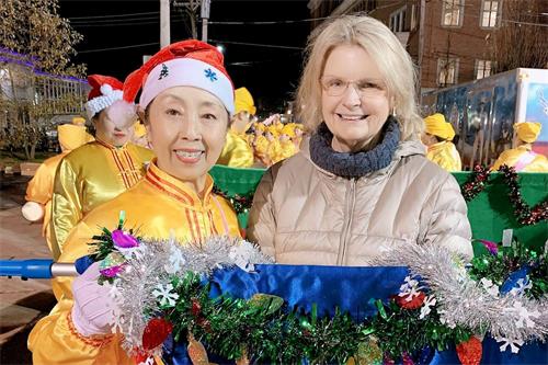 2019-12-8-philly-christmas-parade_05--ss.jpg