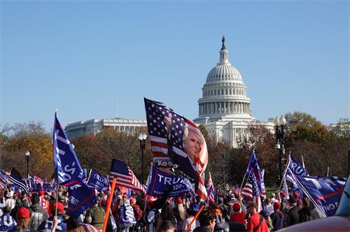 图1～3：二零二零年十一月十四日中午，数万民众从美国各地来到首都华盛顿，参加支持川普总统的大游行。