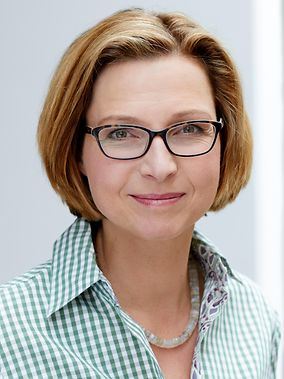 '图3：基民盟国会议员贝蒂娜·威斯曼（Bettina Wiesmann）'