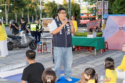 '图12：凤山市议员林智鸿的特助施翔伟表示：法轮功是一个温和理性的修炼团体，受到全世界的欢迎。'