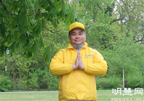'图4：邓维俊感恩李洪志师父赋予他健康的生命和积极的人生态度'