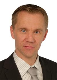 '图2：米卡·尼科（Mika Niikko），正统芬兰人党国会议员，外交事务委员会主席'