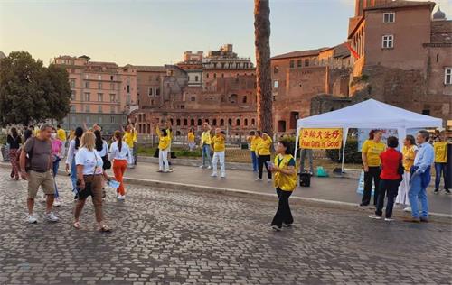 2021-7-21-italy-rome-falun-gong-truth_01--ss.jpg