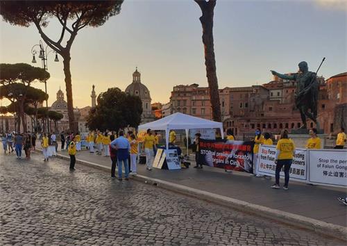 2021-7-21-italy-rome-falun-gong-truth_02--ss.jpg