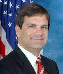 佛罗里达州联邦众议员戈斯‧比利拉基斯（Gus Bilirakis）
