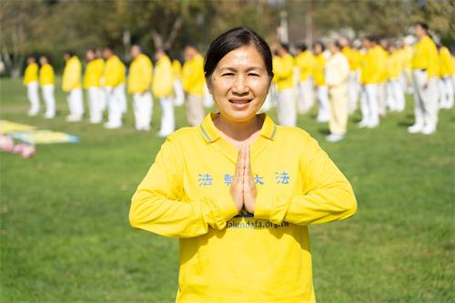 '图4:修炼十年的阮女士说:“我想向师尊表达我发自内心的感恩。”'