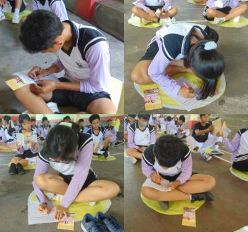 '图6:学生签名支持呼吁停止对于法轮大法在中国遭受的迫害'