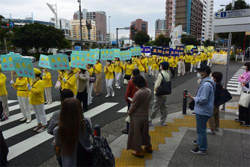 '图1～6： 游行队伍在横滨市内行进'