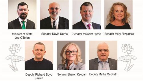 '图1：声援法轮功的七名爱尔兰国家级议员'