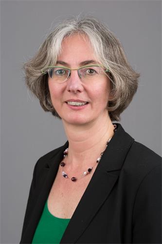 图8：黑森州州议会副主席卡琳·穆勒（Karin Müller）致信支持