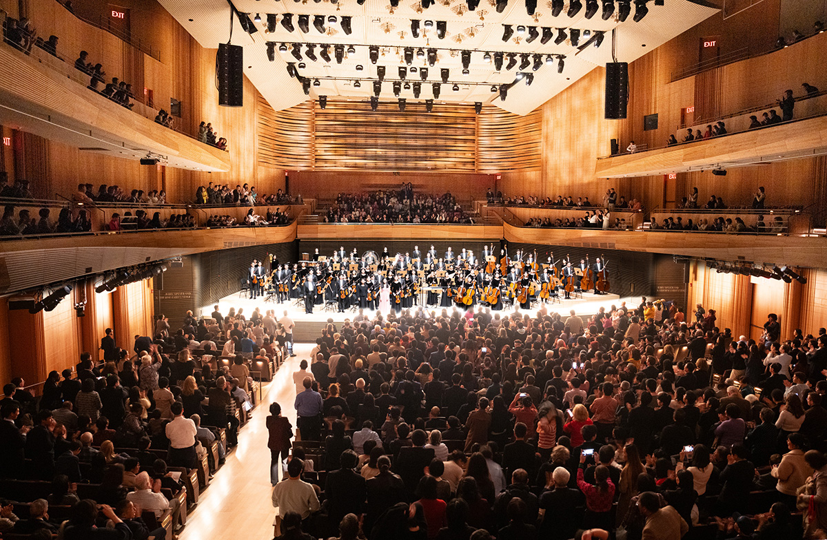 图1～8：二零二三年十月二十二日，享誉国际的美国神韵交响乐团在纽约林肯中心的大卫‧格芬音乐厅（David Geffen Hall in Lincoln Center），于下午一点和五点，举办了两场音乐会。