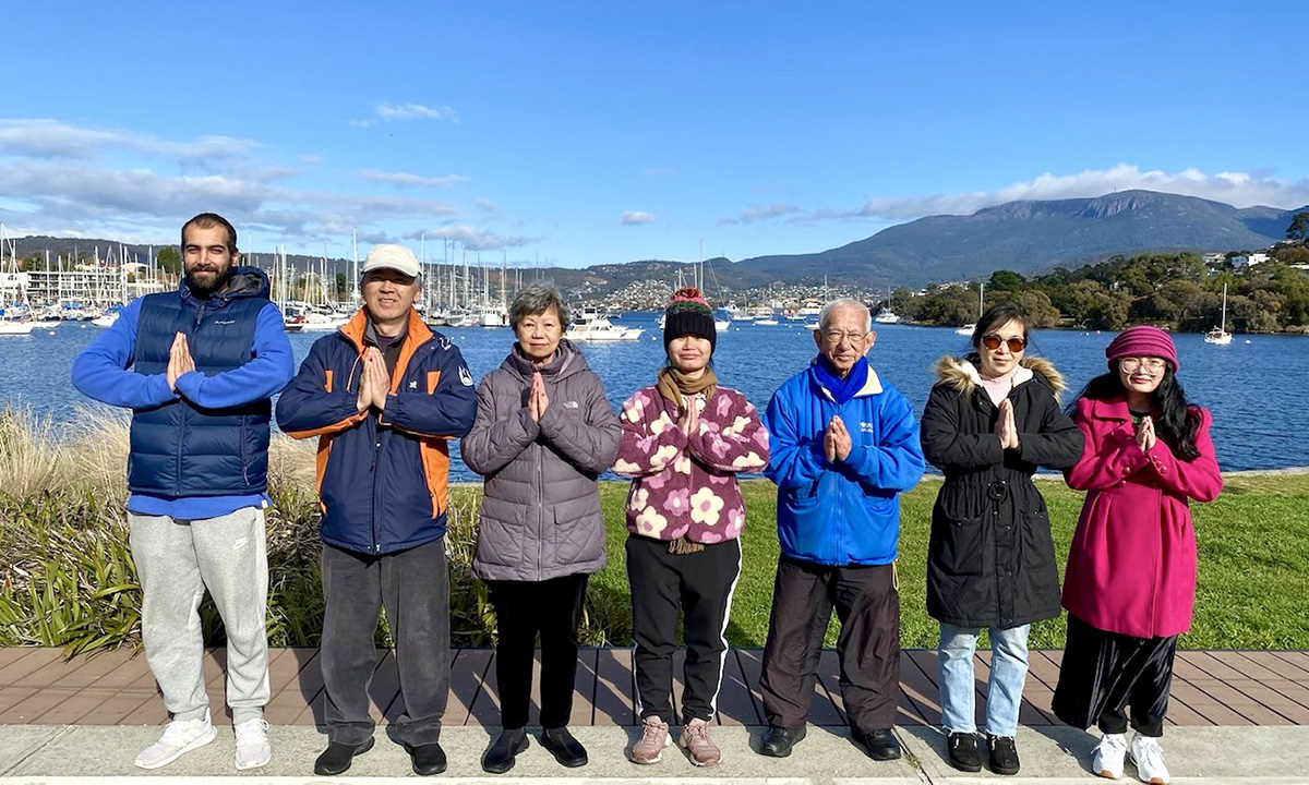 圖8：塔斯馬尼亞法輪功學員恭祝慈悲偉大的師尊生日快樂