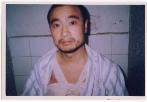 '辛宝东被打折八根肋骨，被警察劫持在北京通州263医院'