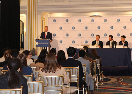 美国政要呼吁白宫保护法轮功捍卫立国原则